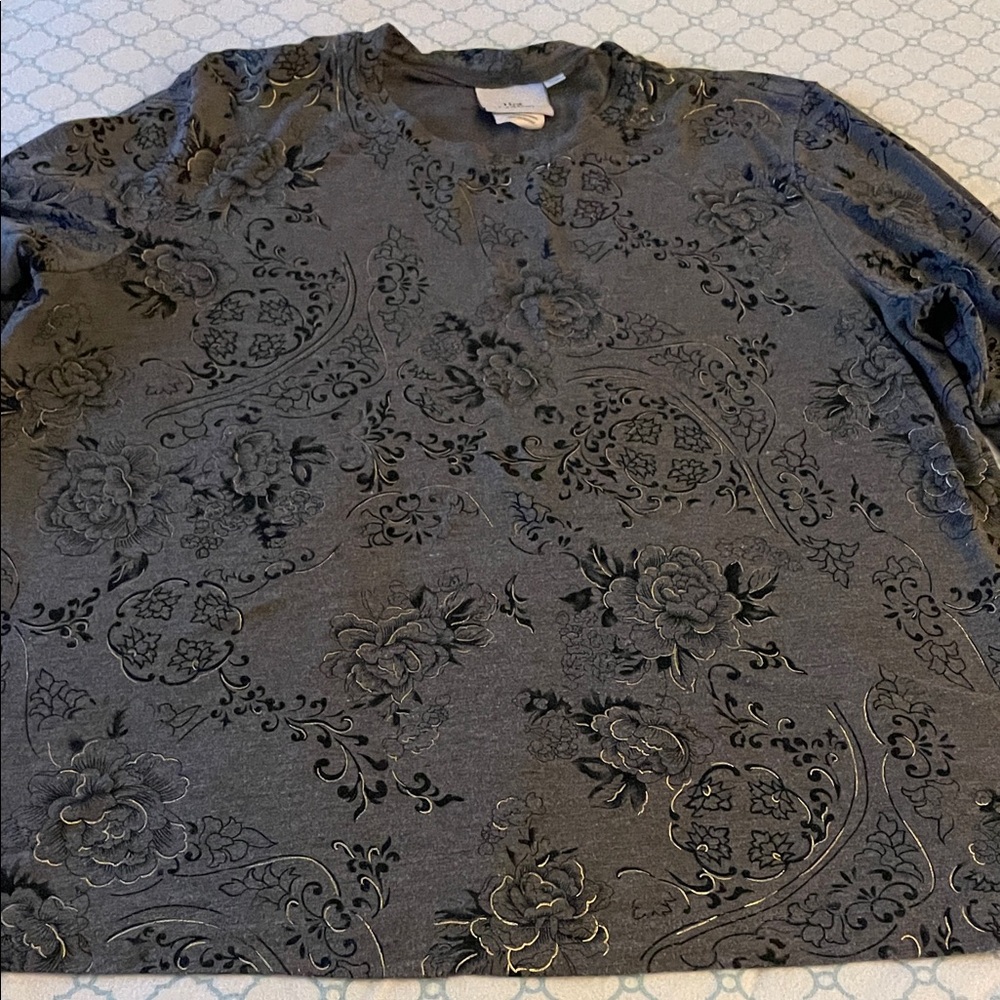 Hot Cotton Gray Floral Long Sleeve Top